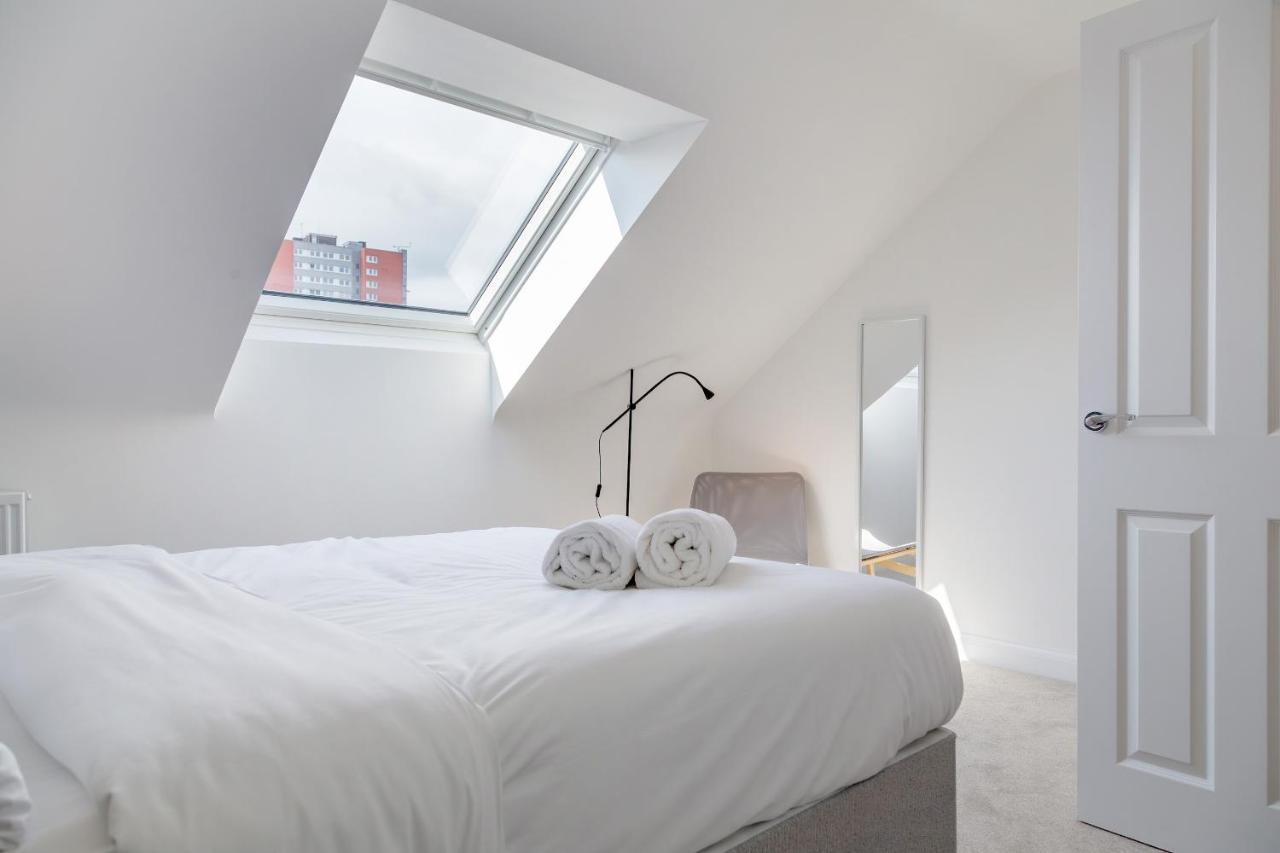 Pass The Keys Cheerful 4 Bed Central Townhouse Garden & Parking Villa Birmingam Exterior foto